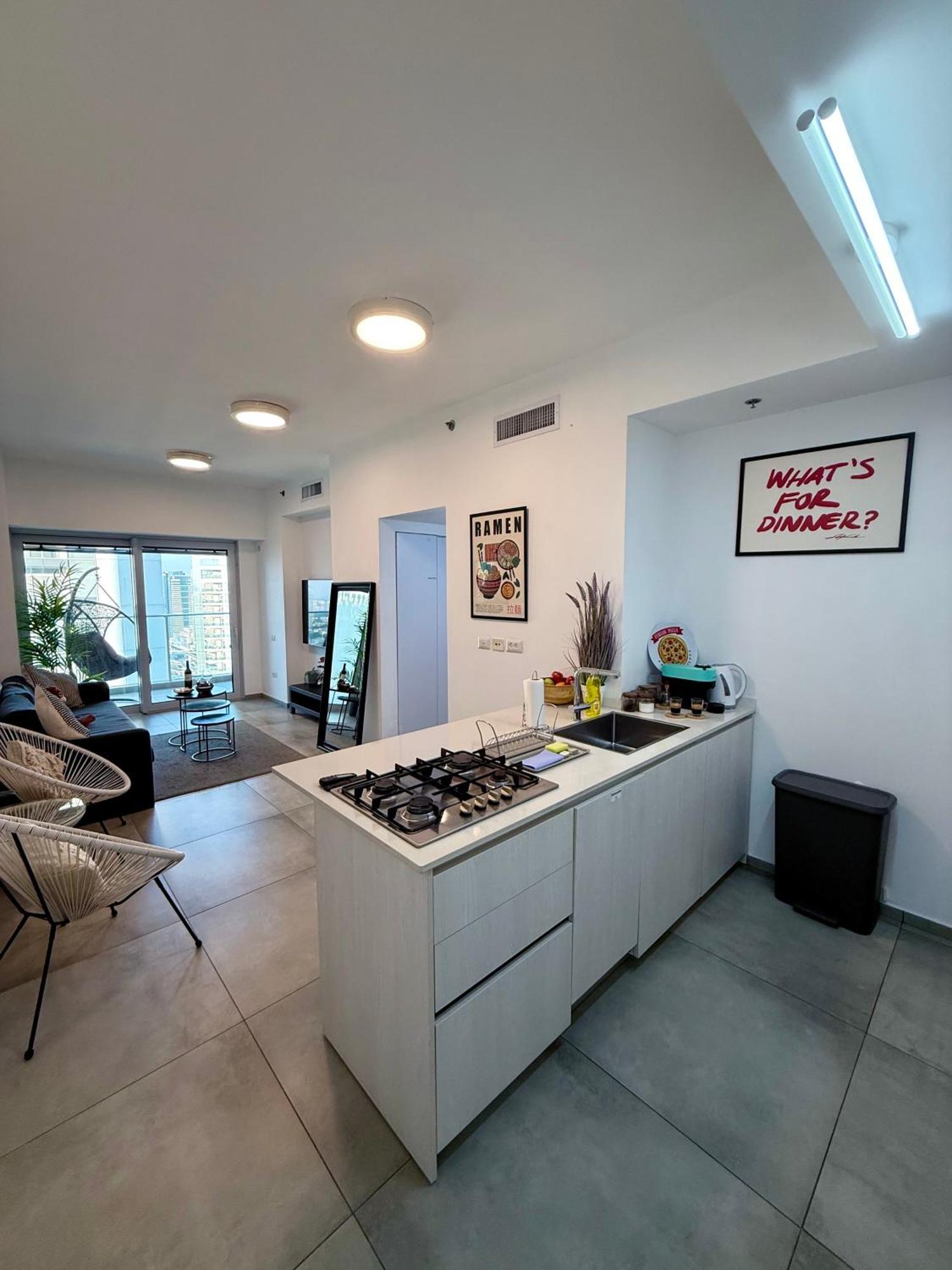 Midtown Luxury *